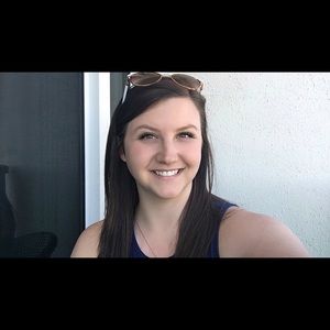 Meet your Posher, Casey